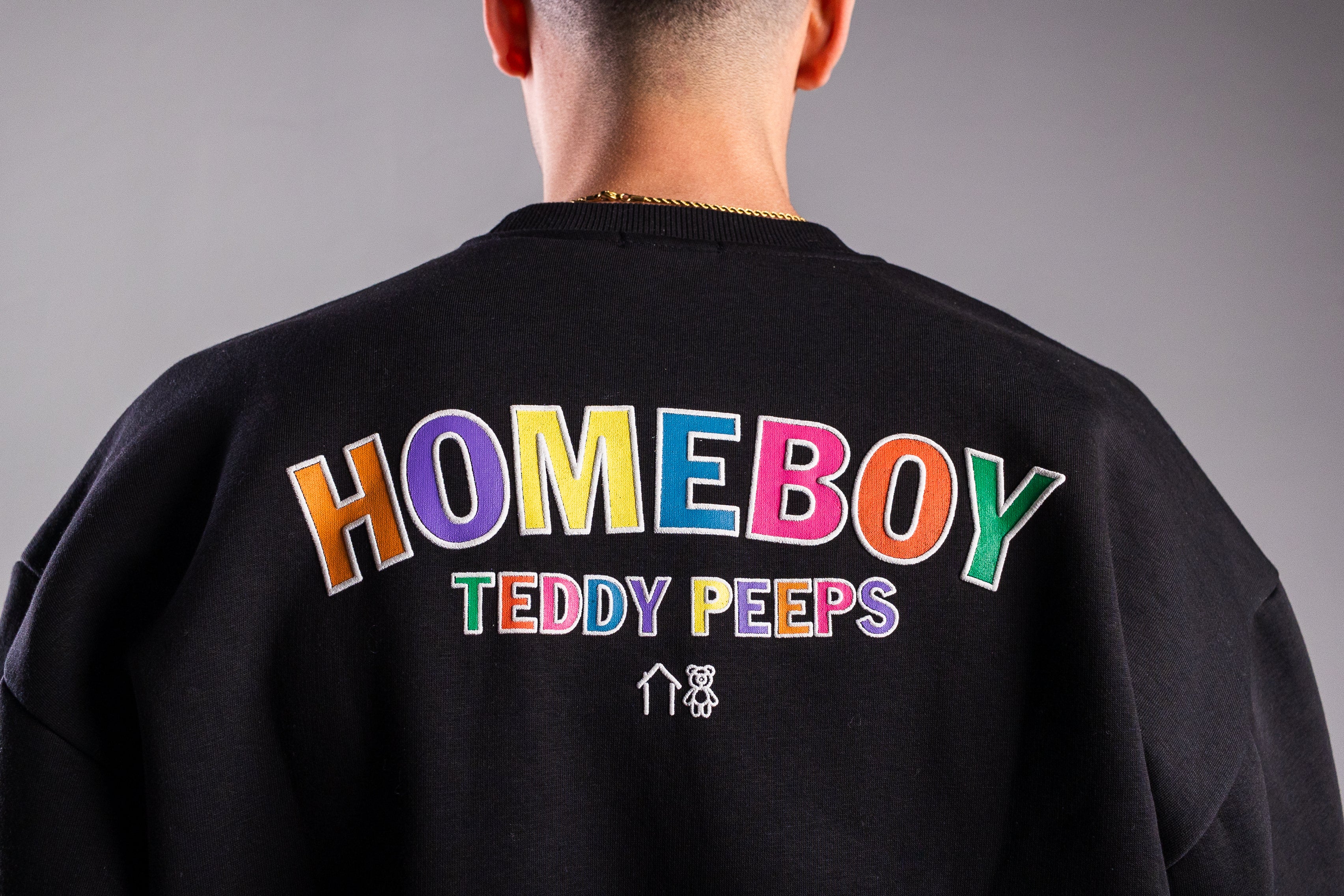 HOMEBOY TEDDY DIFFERENT BLACK CREWNECK