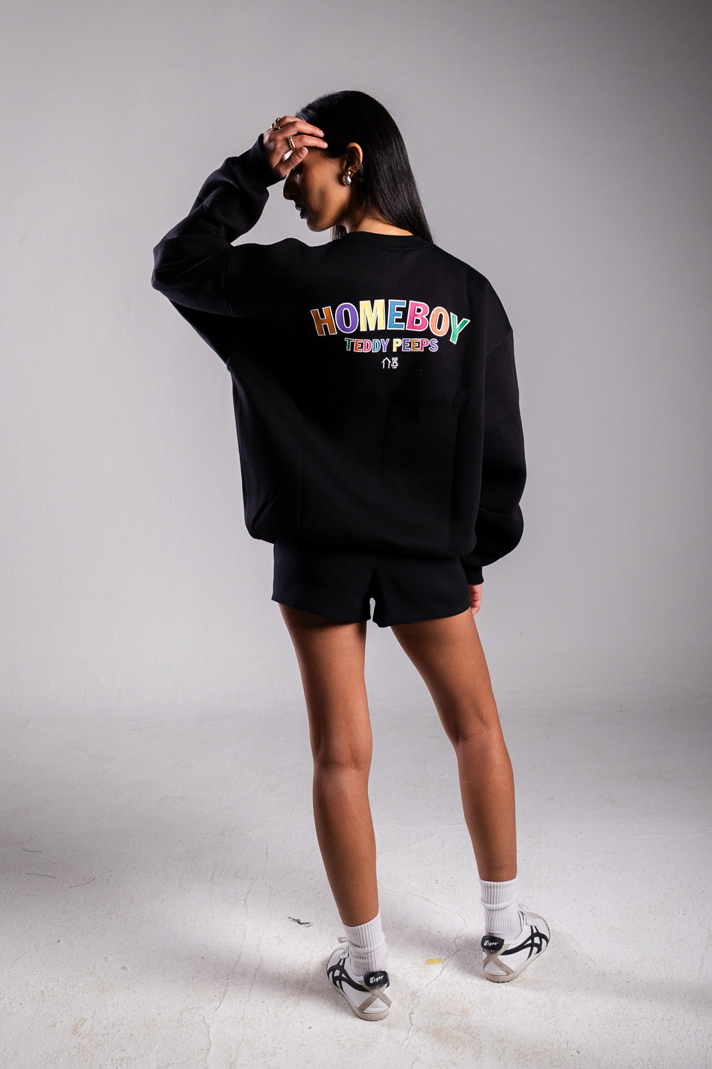 HOMEBOY TEDDY DIFFERENT BLACK CREWNECK