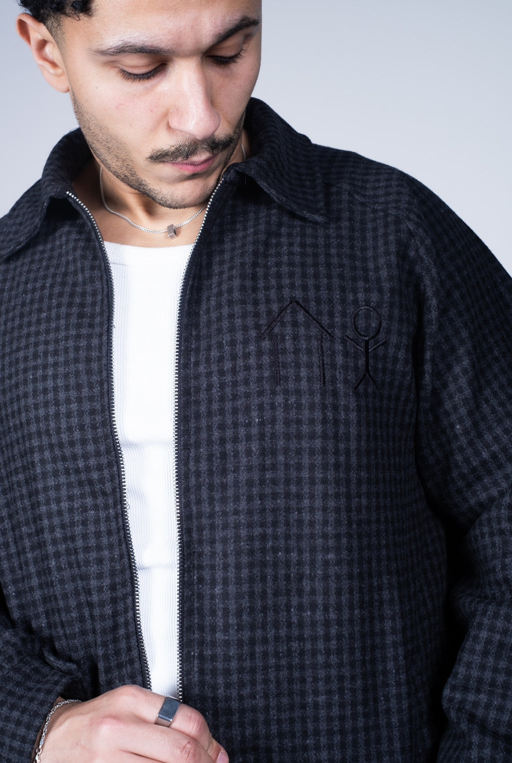 BLACKOUT CHECKERED JACKET