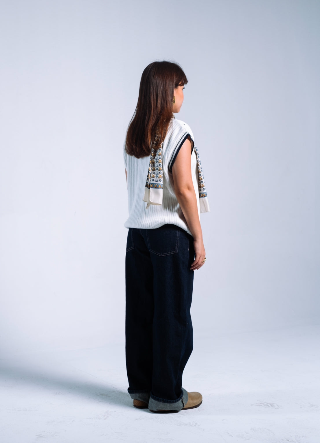 OFF-WHITE KNIT SLEEVELESS JUMPER