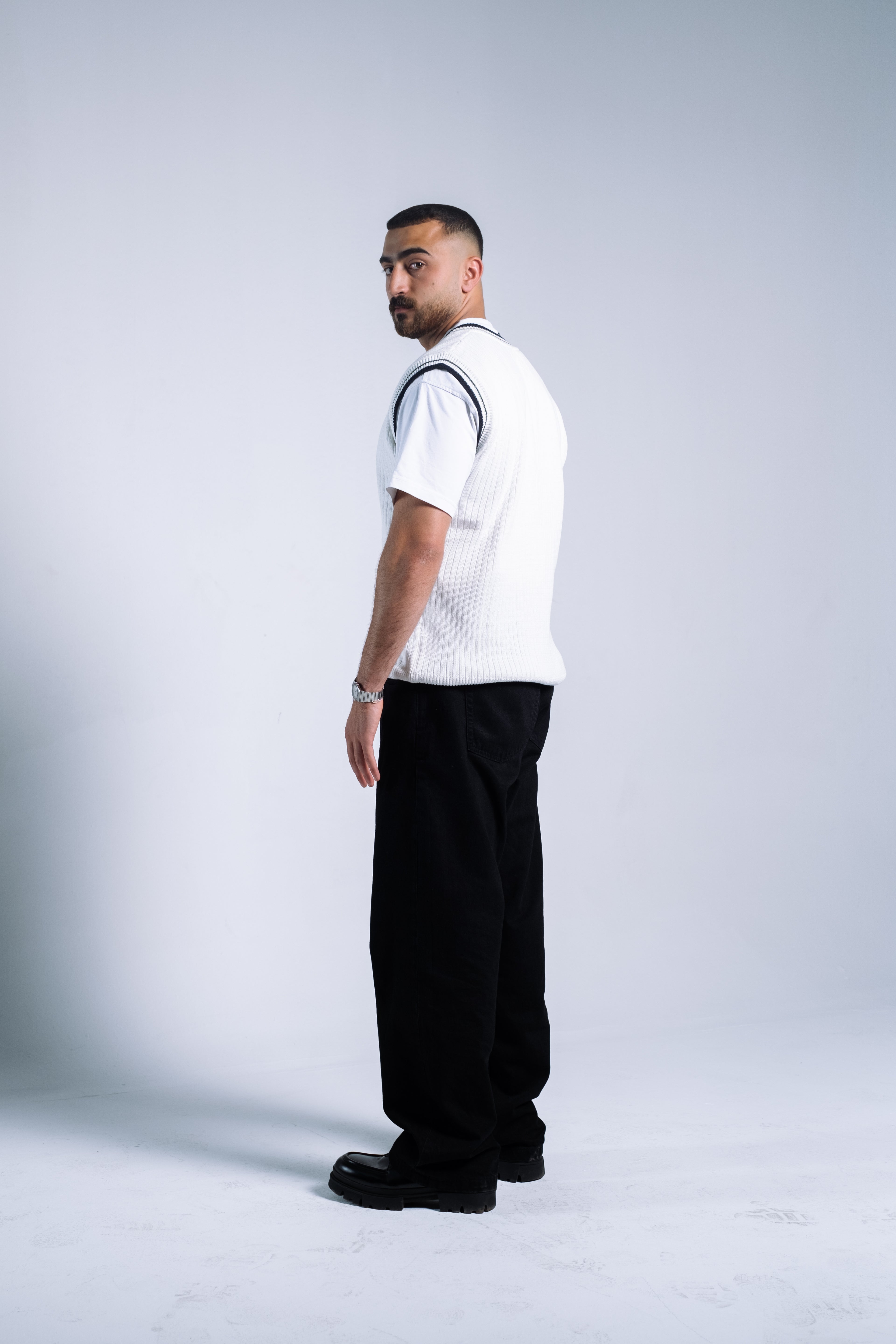 OFF-WHITE KNIT SLEEVELESS JUMPER