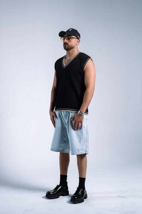 BLACK KNIT SLEEVELESS JUMPER