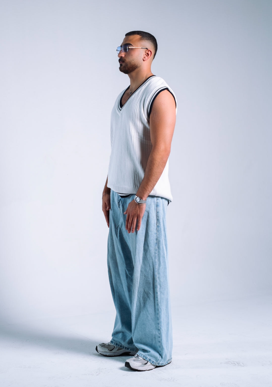 OFF-WHITE KNIT SLEEVELESS JUMPER