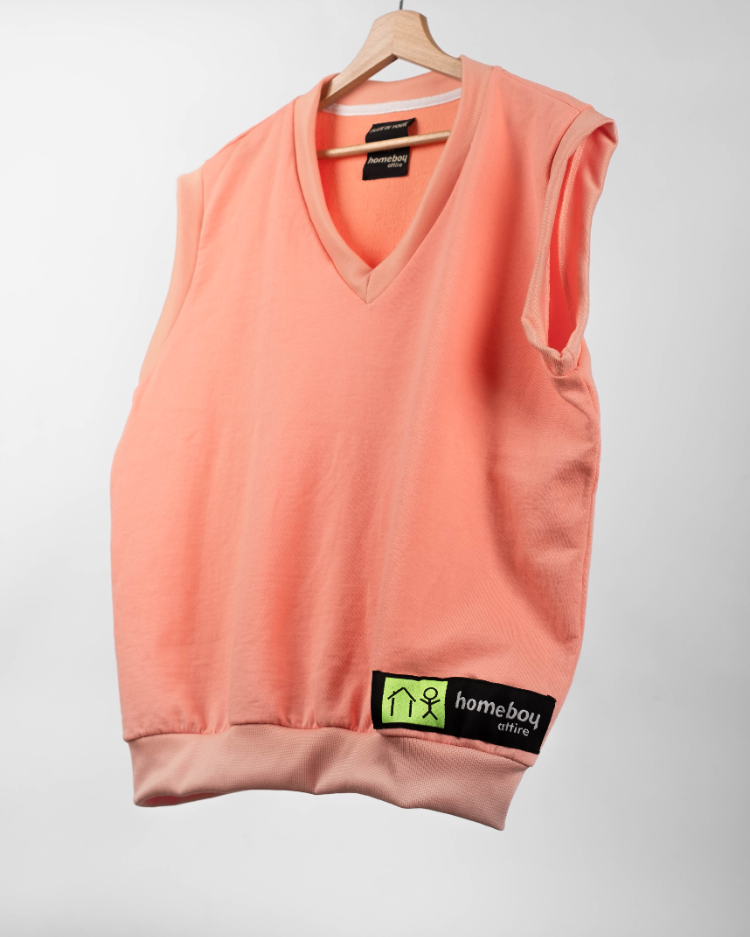 SALMON SLEEVELESS SWEATER